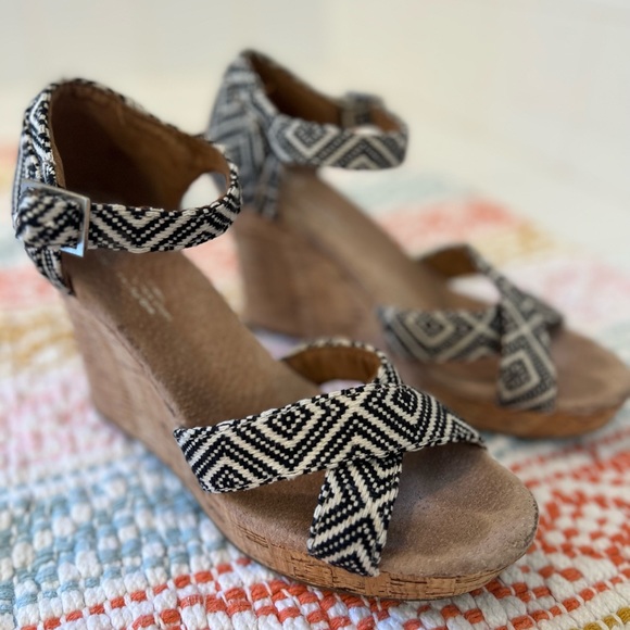 Toms Tribal Cork Wedge Heel Sienna Shoes Women’s size 7 - Picture 2 of 6